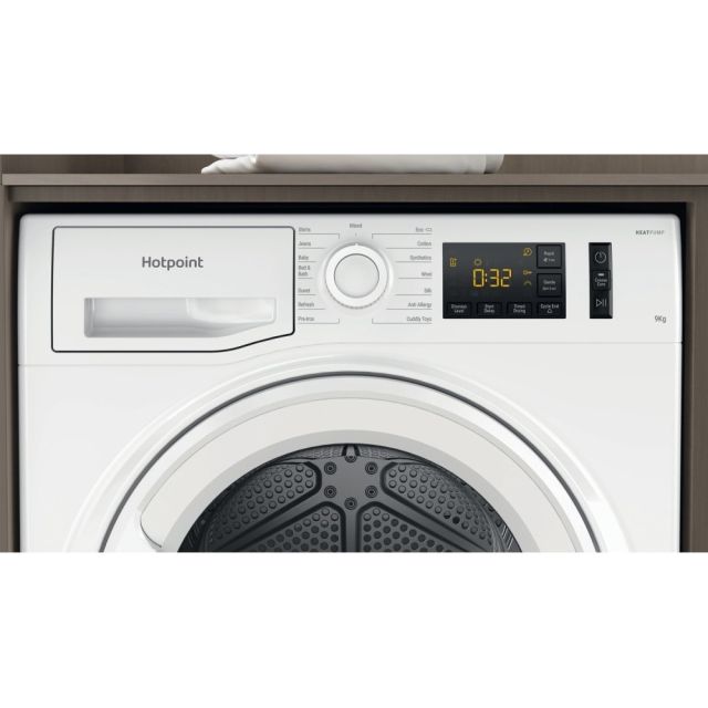 Hotpoint NTM1192UK 9kg Heat Pump Tumble Dryer - White